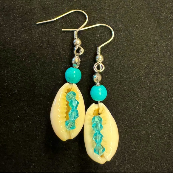 Cowry Shell Earrings with Simulated Turquoise & Bicone Crystals - Picture 3 of 4
